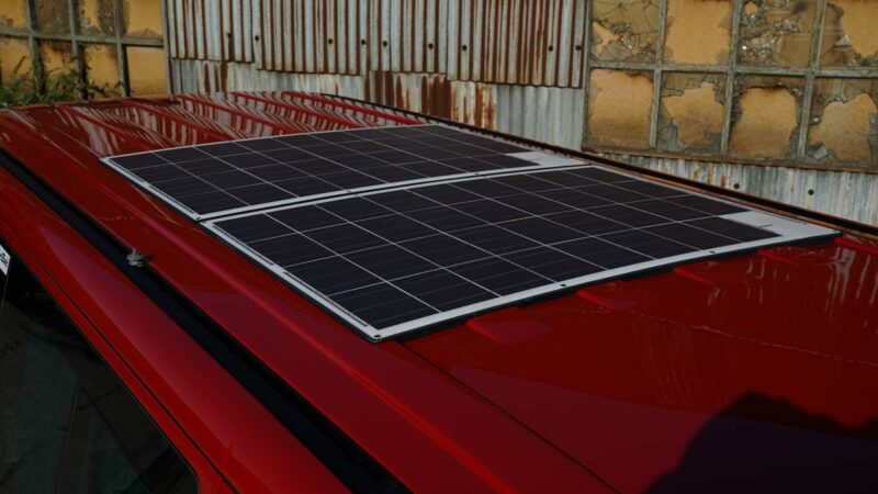 Nahaufnahme integriertes Solarfeld auf Dach von VW